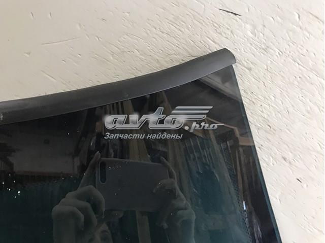  Szyba przednia Volvo S60 1