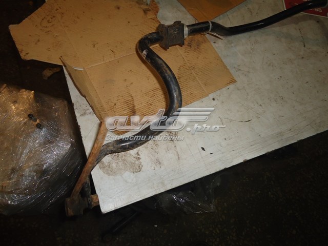 Stabilizator przedni Toyota Avensis II