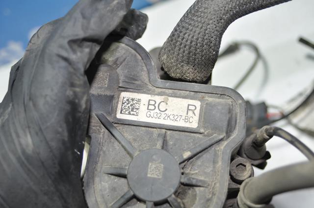Do koszyka LR061380 Land Rover Zacisk hamulcowy tylny prawy