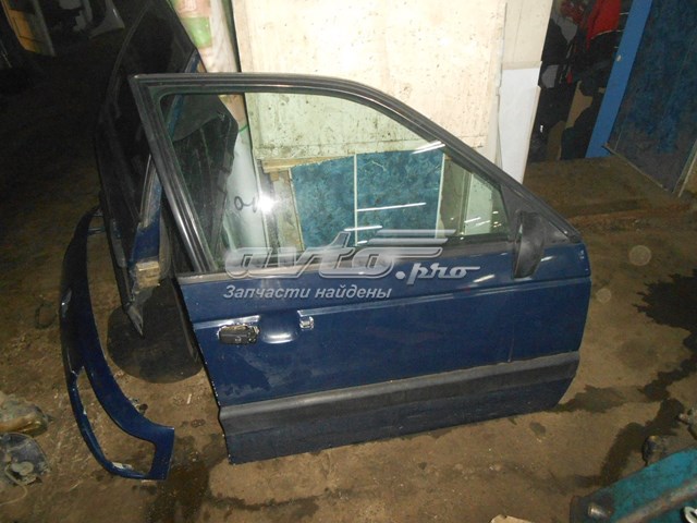 Do koszyka Drzwi przednie prawe Volkswagen Passat B3, B4 3A5, 351, 315