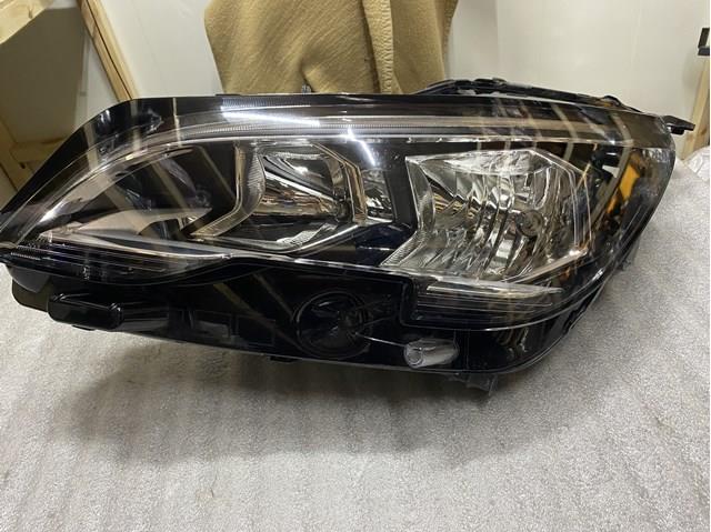 Reflektor lewy 9810478180 Peugeot/Citroen