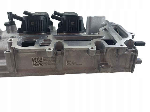  Pokrywa zaworowa Volkswagen Golf 8