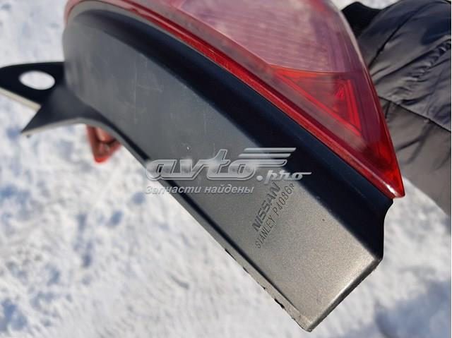 26550ED025 Nissan/Infiniti Lampa zespolona tylna prawa