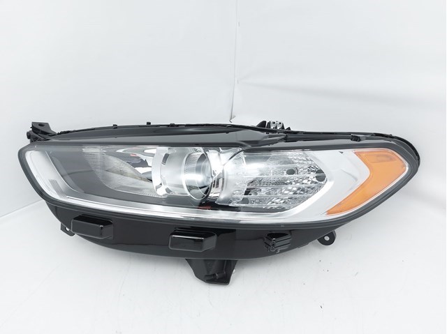 Reflektor lewy FPS FP2820R5P cena, od 181,96 USD