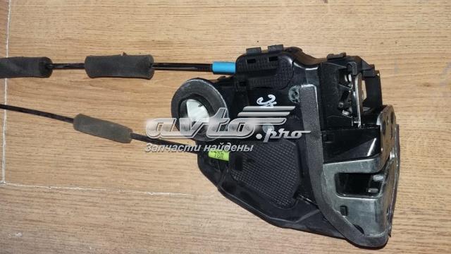 Zamek drzwi tylnych lewych Toyota Avensis III