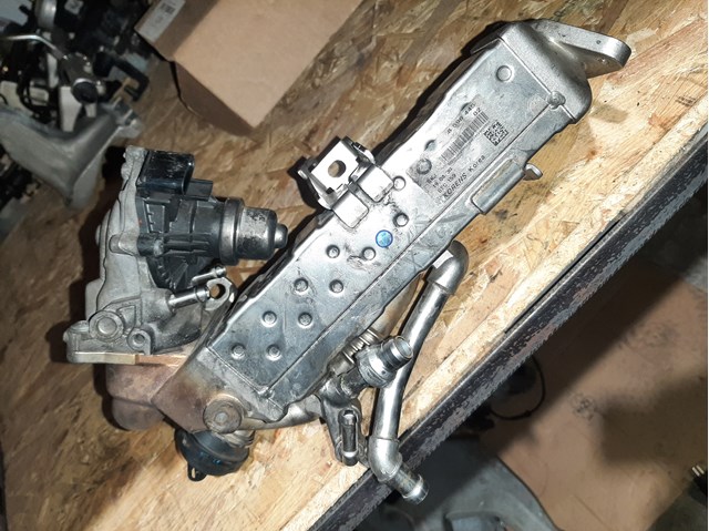 8596445 BMW 