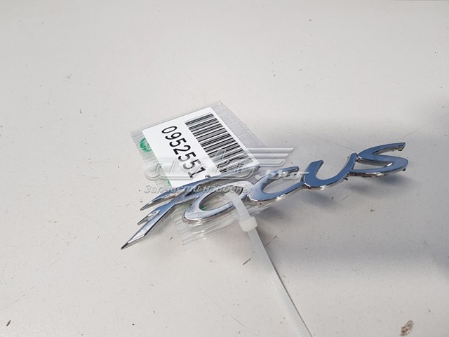 Do koszyka Emblemat na klapę bagaznika (znaczek firmowy) Ford Focus III CB8