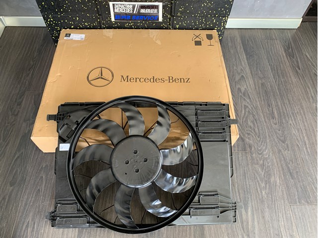 Do koszyka A2479069906 Mercedes Dyfuzor chłodnicy, w komplecie z silnikiem i wirnikiem