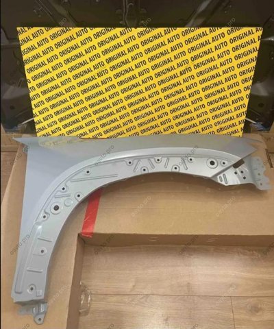 Błotnik przedni prawy Mazda VA4052111