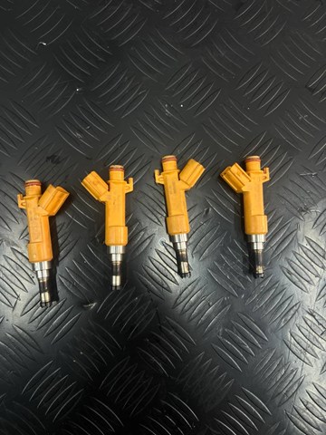 Wtryskiwacz paliwa do Lexus RX 450H/350L/200T L25