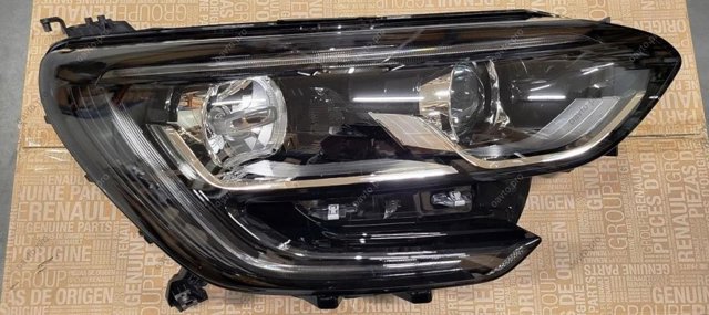 Do koszyka 260106878R Renault (RVI) Reflektor prawy