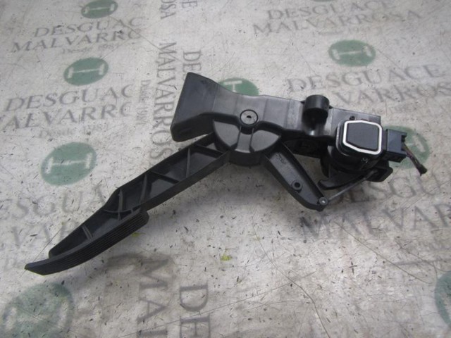  Pedał przyspieszenia (gazu) Mercedes B 