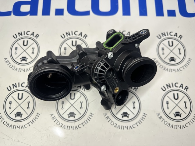 Obudowa termostatu do Audi Q5  FYB, FYG