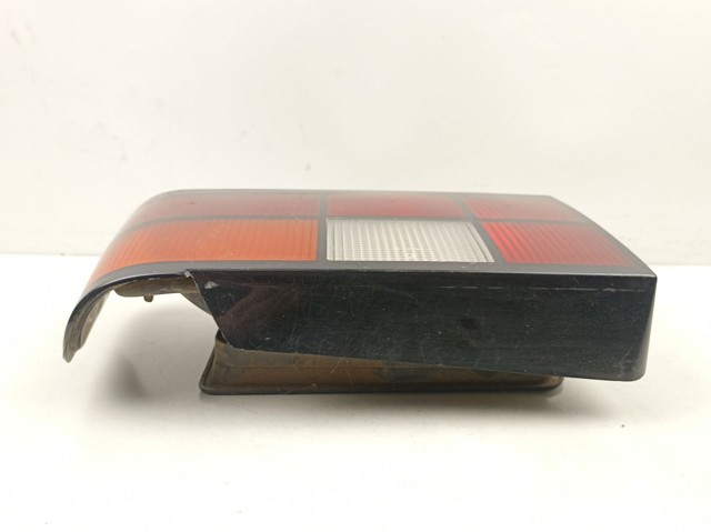 Do koszyka Lampa zespolona tylna prawa Volvo 460 L 464