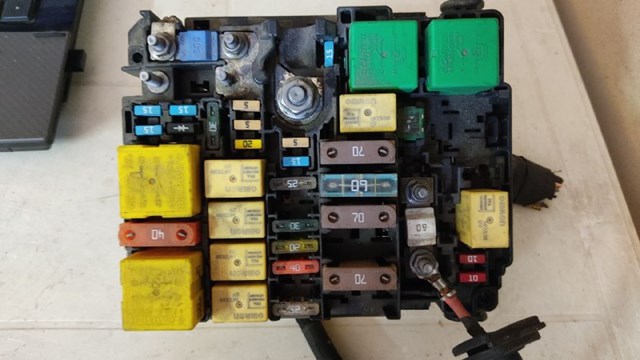 Skrzynka bezpieczników 1613163380 Peugeot/Citroen