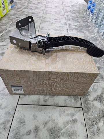 Pedał sprzęgła Renault Kangoo II awangarda (FW0) (2008 - 2021) cena, od 150,75 USD