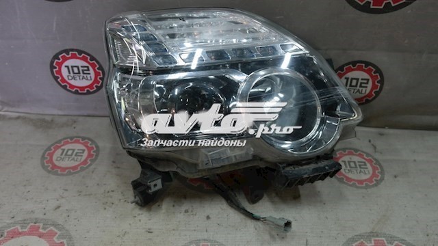 260103UF5A Nissan/Infiniti Reflektor prawy