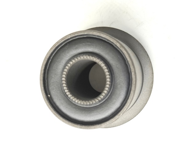 Do koszyka M2445P RBI Silentblock przedniego wahacza górnego