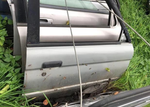 Drzwi przednie prawe Mitsubishi Pajero SPORT I