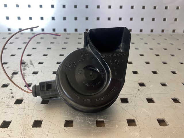 8T0951223 VAG Sygnał dźwiękowy (klakson)