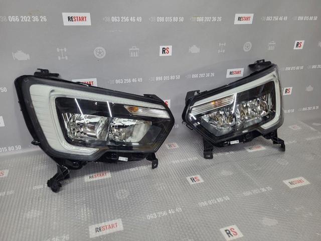 651009758R Renault (RVI) Maska silnika