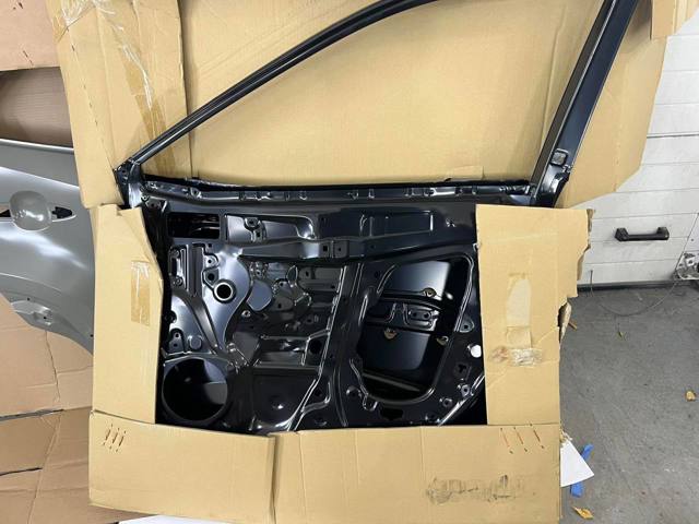 Drzwi przednie prawe 6700142161 Toyota