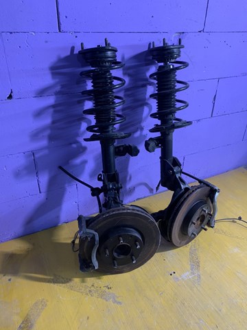 Amortyzator przedni prawy Mazda DD1V34700B cena, od 74,43 USD