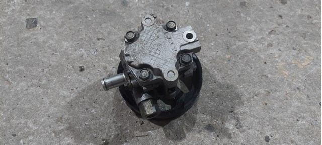 Pompa wspomagania hydraulicznego kierownicy Chrysler 5151016AD