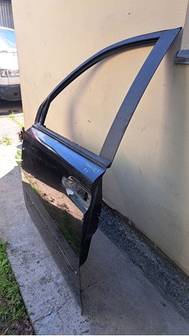  Drzwi przednie lewe KIA Carnival 3