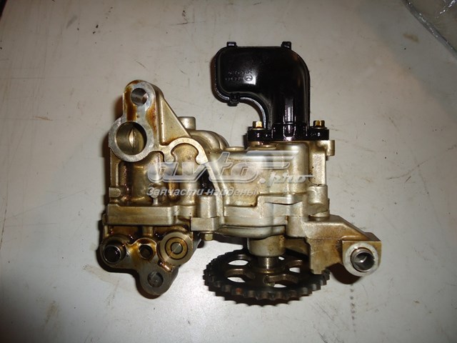 Pompa oleju PE0114100 Mazda