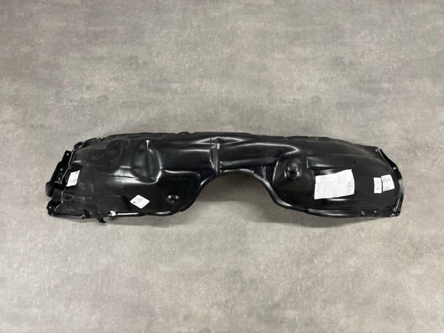 Nadkole błotnika przedniego prawe 5387533200 Toyota