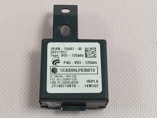 Do koszyka AH4N15607AE Land Rover Sterownik immobilizera