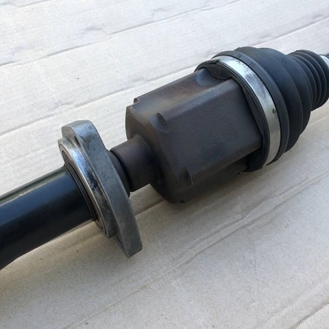 13335138 General Motors Półoś napędowa przednia prawa