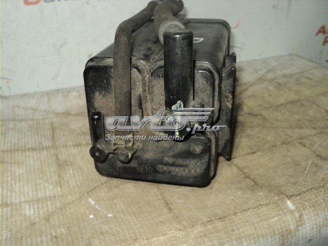 POCHŁANIACZ PAR PALIWA Mitsubishi Outlander I