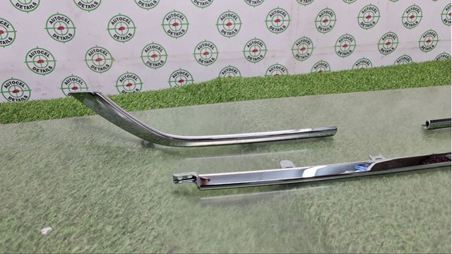 Listwa ochronna zderzaka tylnego prawa Toyota 5275248060 cena, od 70,88 USD