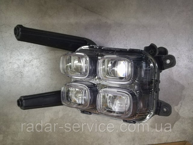 Lampa przeciwmgielna prawa 92202F1100 Hyundai/Kia