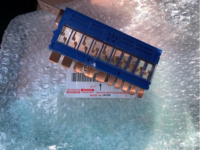 Skrzynka bezpieczników do Toyota Avalon  GSX30