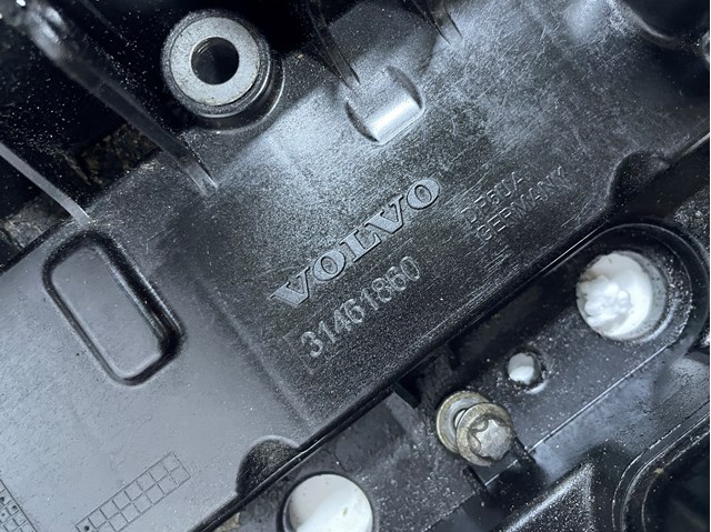 31461860 Volvo Pokrywa zaworowa