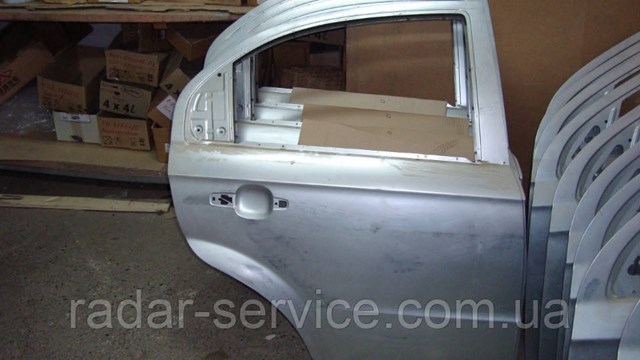 Drzwi tylne prawe ZAZ SF69Y06200030 cena, od 229,23 USD