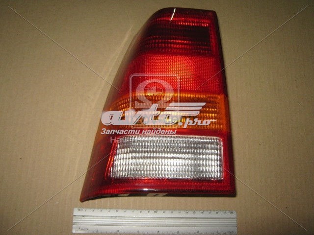 Lampa zespolona tylna lewa Opel Kadett E sedana (39, 49) (1984 - 1993) cena, od 39,00 USD