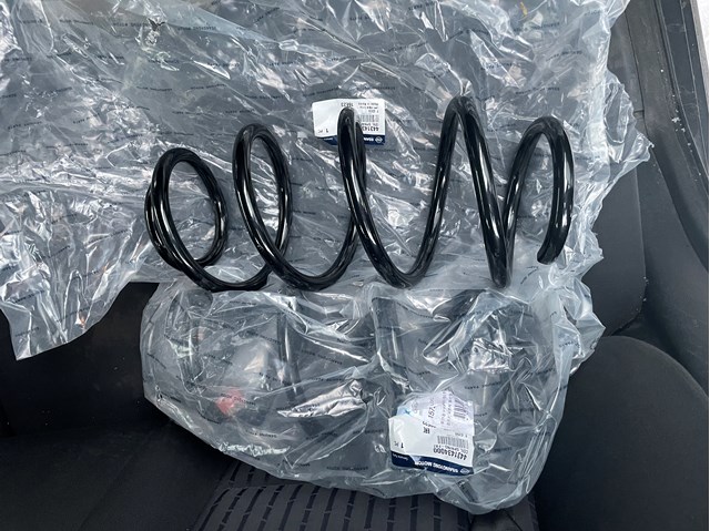 Do koszyka Sprężyna przednia SsangYong Actyon  