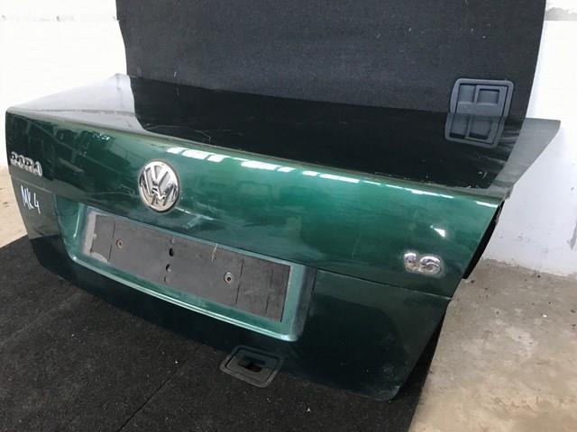 Do koszyka Klapa bagażnika Volkswagen Bora  1J2