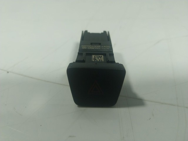 Przycisk włączania światła awaryjnego do Ford Focus IV HP