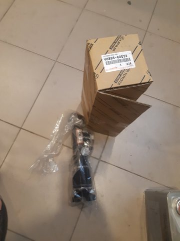 Hydrauliczny cylinder kierowniczy Toyota 4888660032 cena, od 542,81 USD