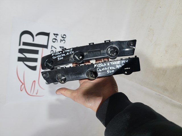 622224CL0A Nissan/Infiniti Wspornik zderzaka przedniego prawy