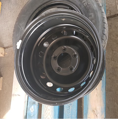 Felgi stalowe (kute) Renault (RVI) 403008904R cena, od 120,88 USD