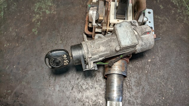 Do koszyka 4B0905851C VAG Stacyjka zapłonowa