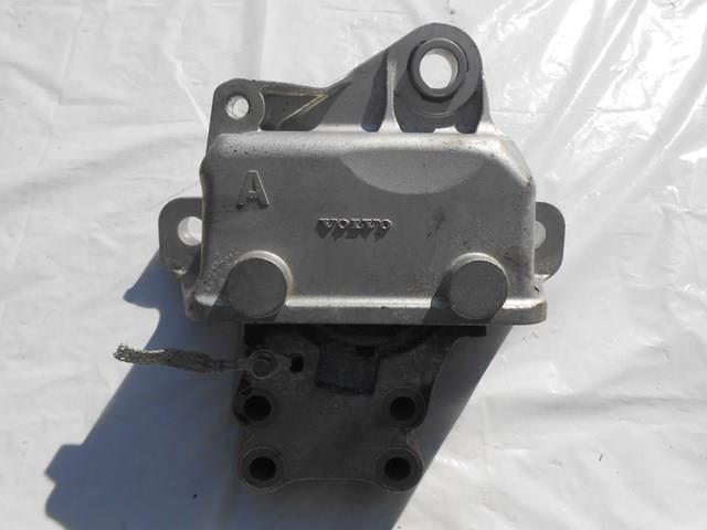 Do koszyka Poduszka (podpora) silnika prawa Volvo XC40  536