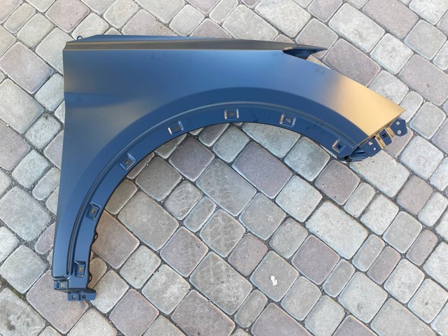 Błotnik przedni prawy Polcar 40X102