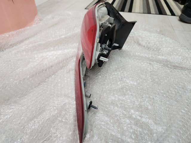 Lampa zespolona tylna prawa zewnętrzna 9678093880 Peugeot/Citroen